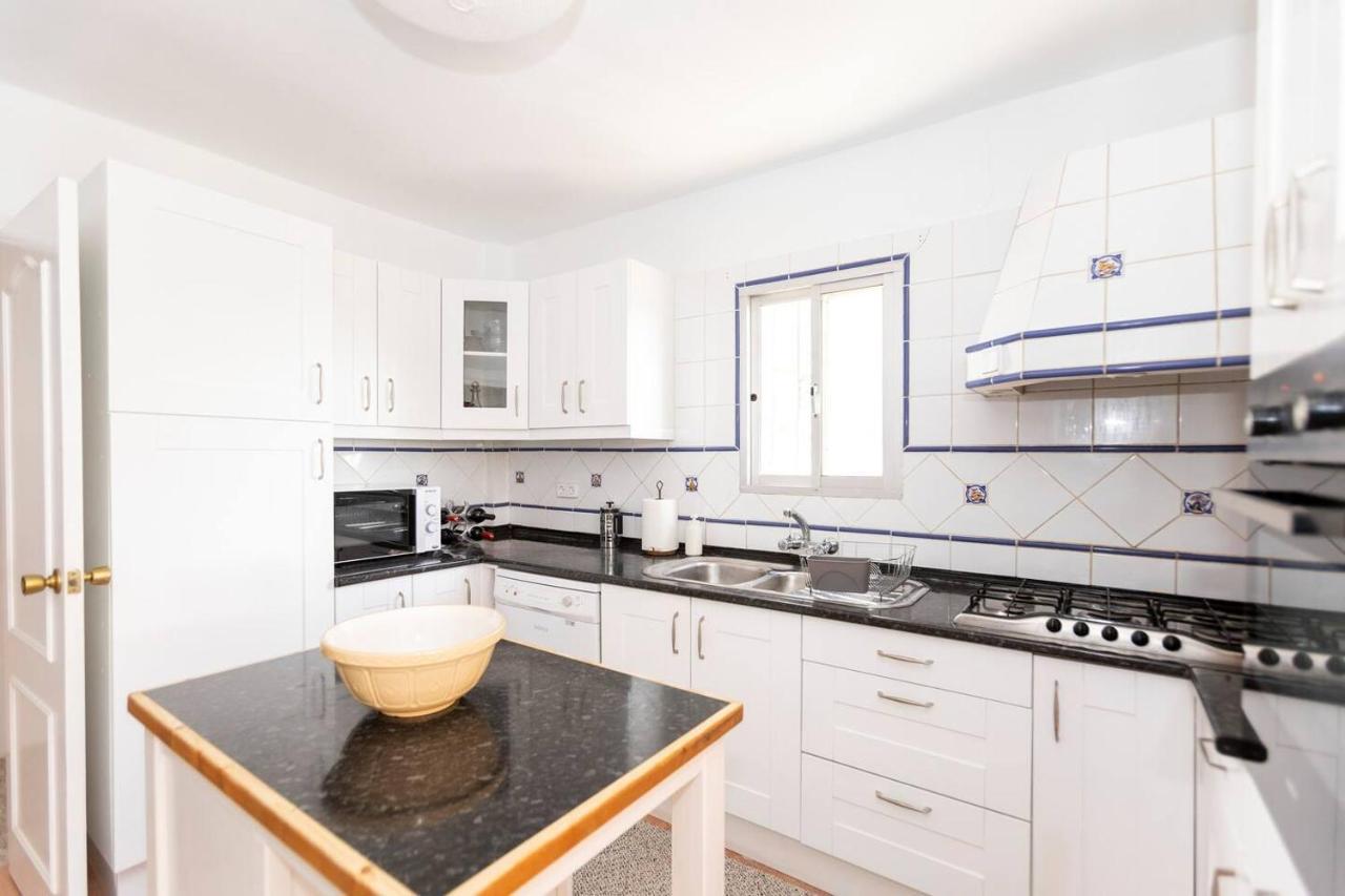 Villa Andalucian Serenity At Cortijo Lucero à Villanueva de la Concepción Extérieur photo
