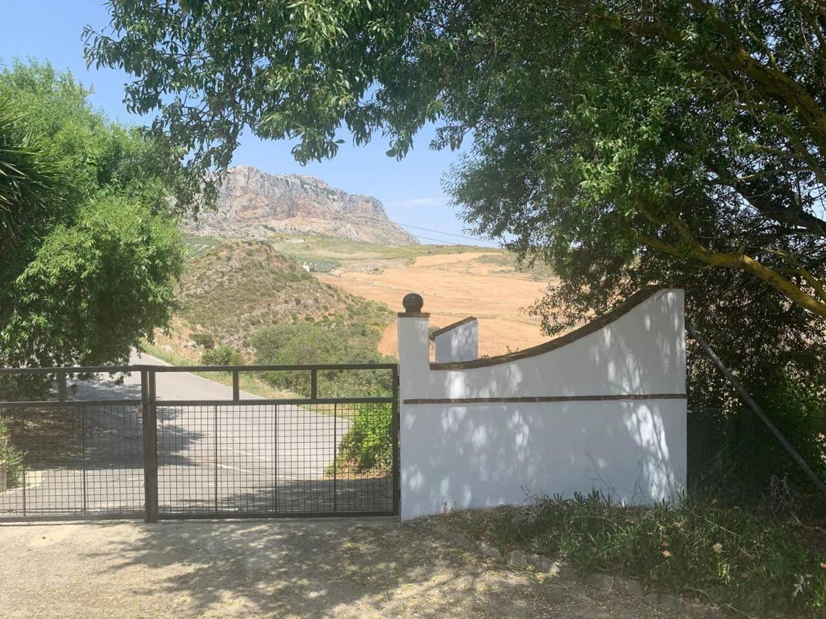Villa Andalucian Serenity At Cortijo Lucero à Villanueva de la Concepción Extérieur photo